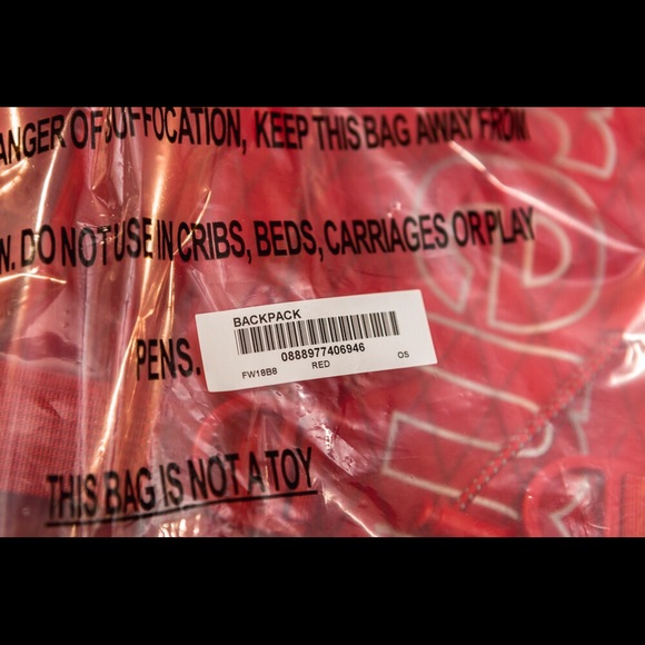 Supreme Backpack in Red - Picture 3 of 4